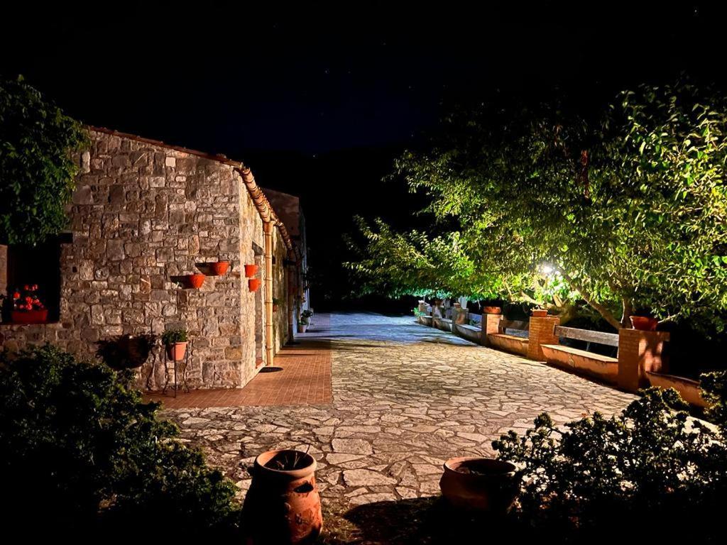 Mandra Chiusilla Villa Collesano ภายนอก รูปภาพ